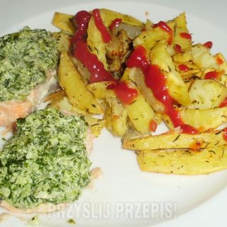 Ryba sola zapiekana ze szpinakiem ,surówka, zupa dnia gratis