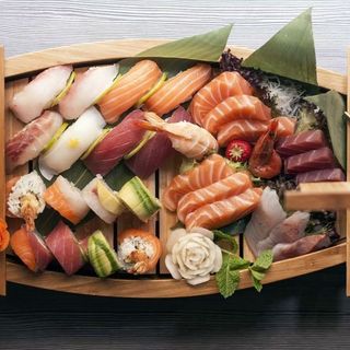 332. Sushi misto party 62 pezzi