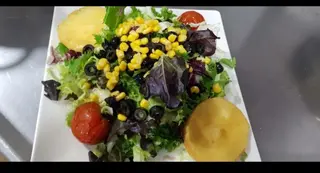 Ensalada De Rulo De Cabra