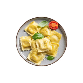 Ravioli De Carne Con Salsa 4 Quesos