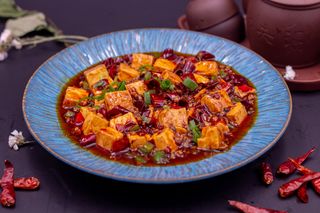 Toufu con salsa piccante/麻婆豆腐