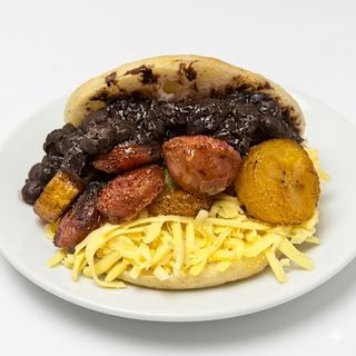 Arepa De Alubias Y Chorizo (1 Ud.)