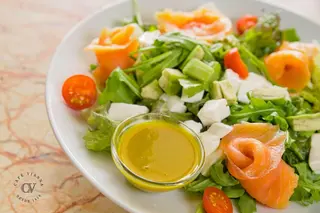 Salada de Salmão Fumado