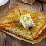 Катмер с топка сладолед