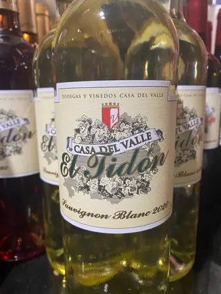 555C. Vino De La Casa Blanco (750 Ml.)