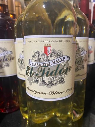 555C. Vino De La Casa Blanco (750 Ml.)