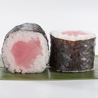 Макі з тунцем