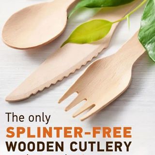1 juego de cubiertos de madera
