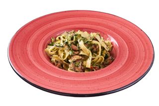 TAGLIATELLE CON SALMONE E SPINACI