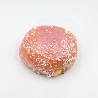 Pączek z kokosem i jagodą