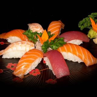 Salmone, tonno e gamberi