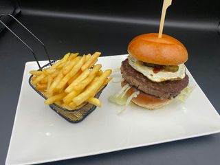 Amerykański + Frytki
