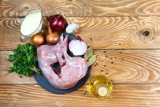 Coniglio nostrano allevato a terra 750/800 g