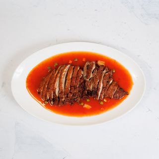 Hrskavo pržena patka sa slatko kiselom umaku