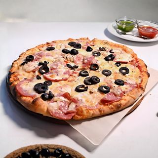 Піца Кватро Стацені