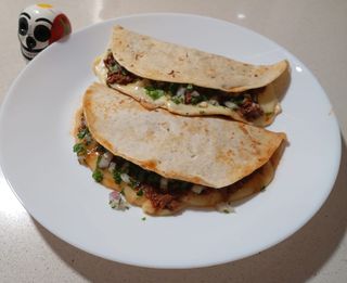 Quesabirrias (2 Uds.)