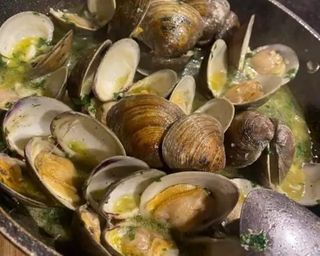 Ameijoas à Bulhão Pato (1/2 Dose)