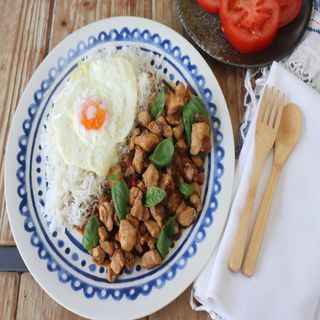 Pad Kra Prao (Pollo)