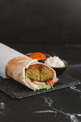 Sanduíche Falafel + Lipton