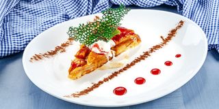 Яблучний пиріг (150/50г)