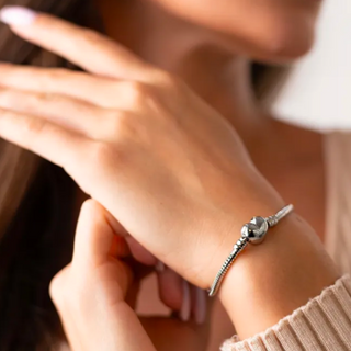 Bransoletka srebrna serce 