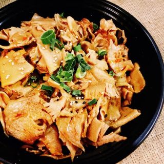 油焖笋Bambú en aceite rojo