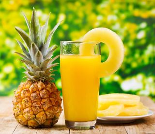Jus D'ananas à L'orange