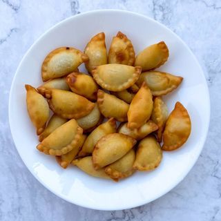 Pelmeni z wieprzowiną i wołowiną (porcja XL) smażone