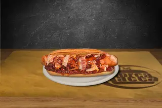 Chili hot dog