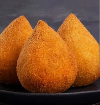 Coxinha de Frango e Coca-Cola 33cl