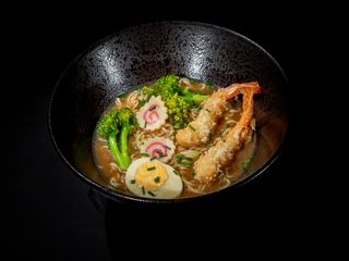 26G. Ramen De Tempura De Gambas