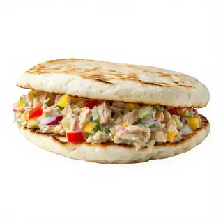 Arepa De Salpicón De Atún