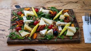 Platou Branza si Fructe