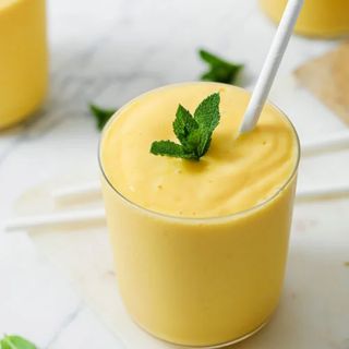 Mango lassi