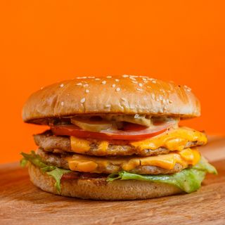 Подвійний курячий бургер