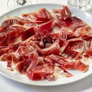 Jamón Ibérico De Bellota Cortado A Cuchillo. Ración