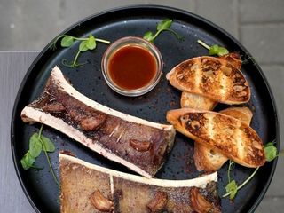 Яловичий кістковий мозок (590g)