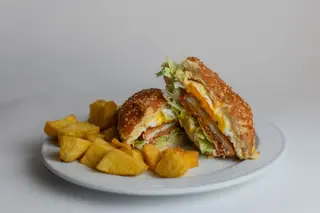 Sándwich De Milanesa De Ternera Simple