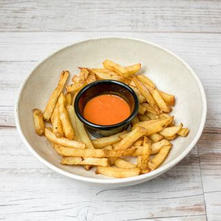 Bravas caseras ali oli de piparras