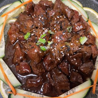 73. Dadini di manzo saltati al pepe nero