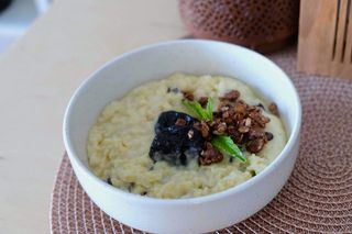 ფეტვის ფაფა შავი ქლიავით