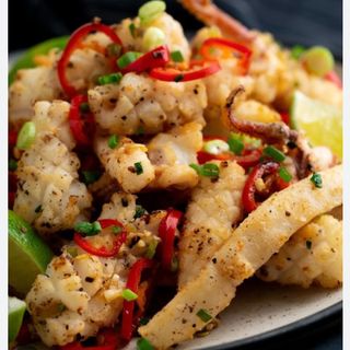 Calamares Con Salsa Picante Szechuan