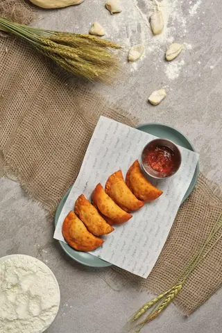 Мини чебуреки (5 шт.) (300 г)