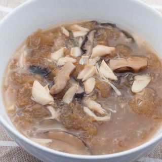 Sopa De Aletas De Tiburón 