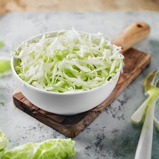 Салата със зеле