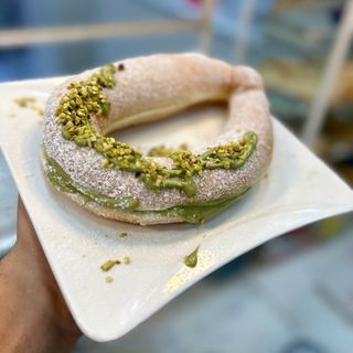 Graffa al pistacchio