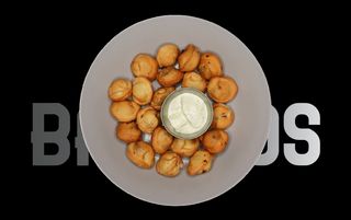 Пельмені Фрі з часниковим соусом (250г)