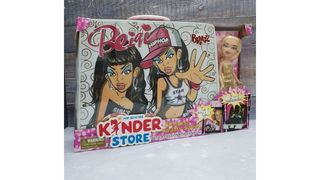 Кукла Bratz с сумкой