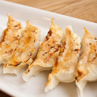 C8. Gyozas de Pollo (6 uds.)