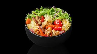 Боул з куркою в кисло-солодкому соусі